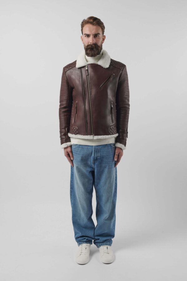 THE ANTIQUE BROWN: SHEARLING (MAN)​ - Image 4