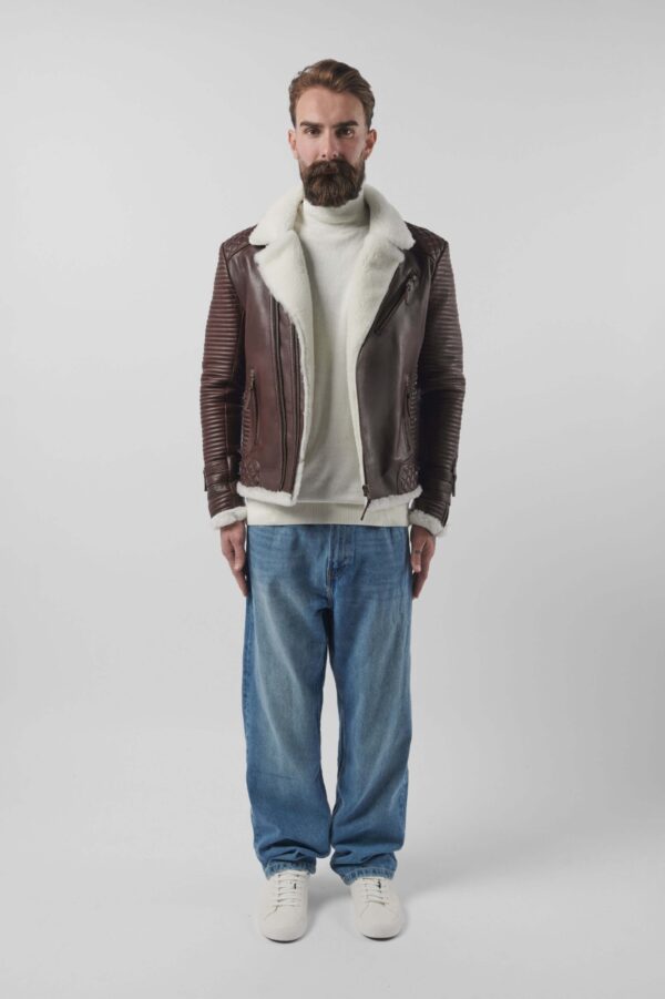 THE ANTIQUE BROWN: SHEARLING (MAN)​ - Image 3